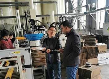 Клиент Из Вьетнама Зашел Без Предупреждения